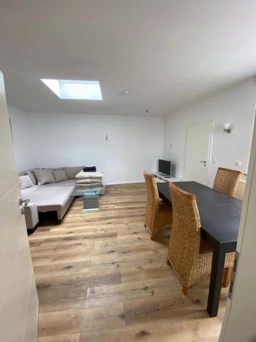 Neues Bungalow Fuer Bis Zu 4 Personen Oberhausen  Buitenkant foto