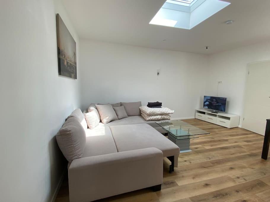 Neues Bungalow Fuer Bis Zu 4 Personen Oberhausen  Buitenkant foto